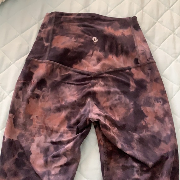 Size 2 - Lululemon leggings - Nulu fabric - 25" - - Picture 2 of 2